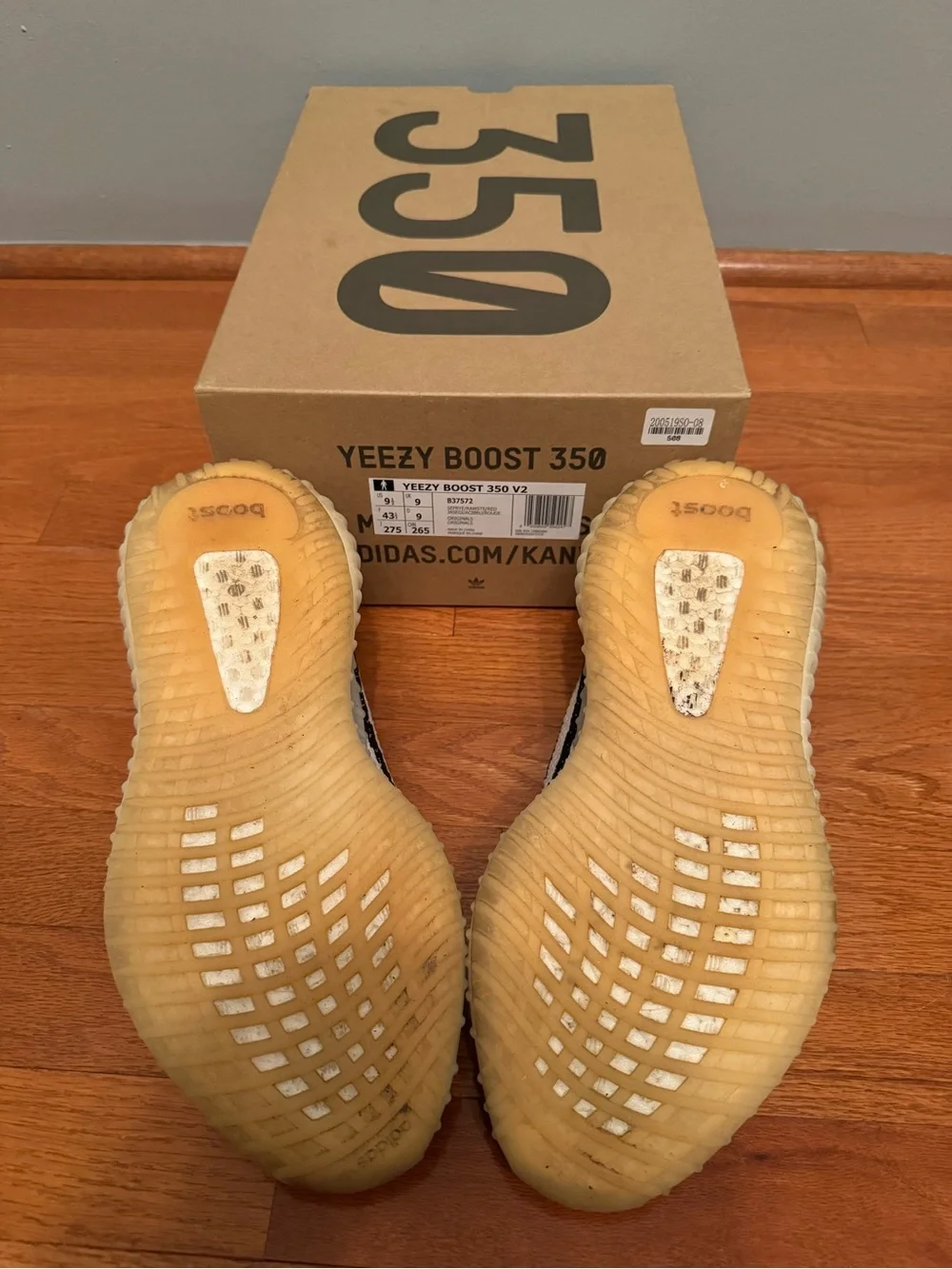 Yeezy authentic boost